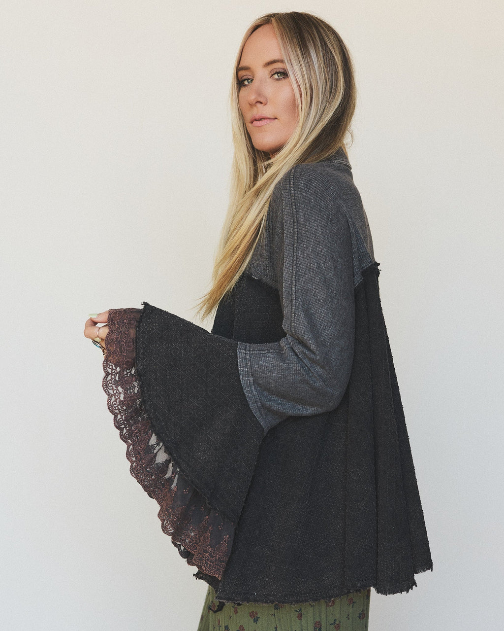 Flutter Fly Bell Sleeve Top - Black