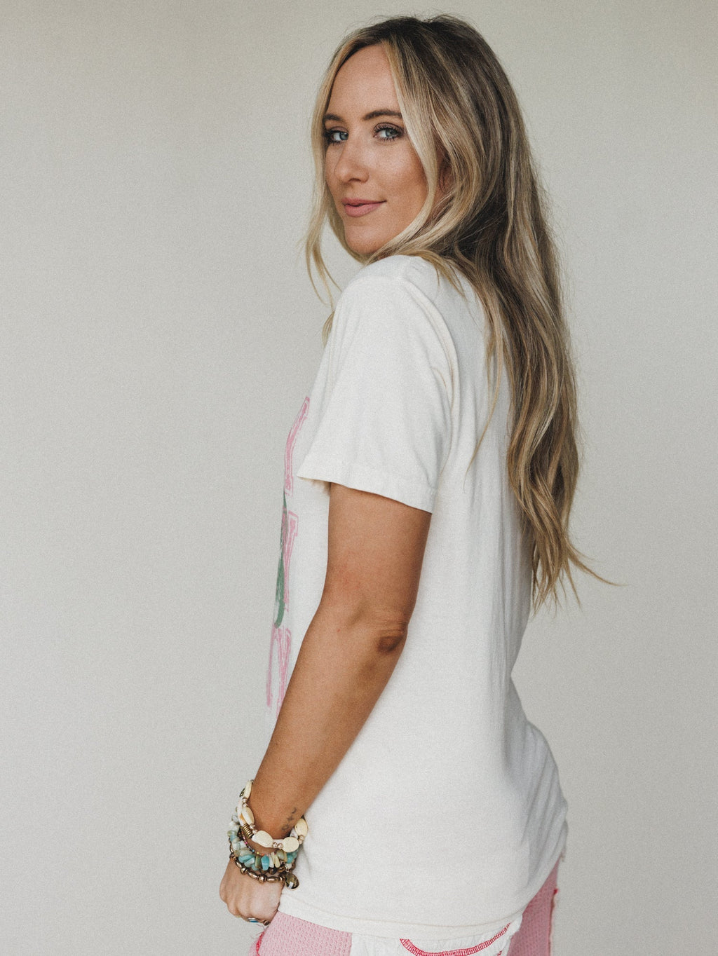 The Nest Happy Go Lucky Graphic Tee - Ivory