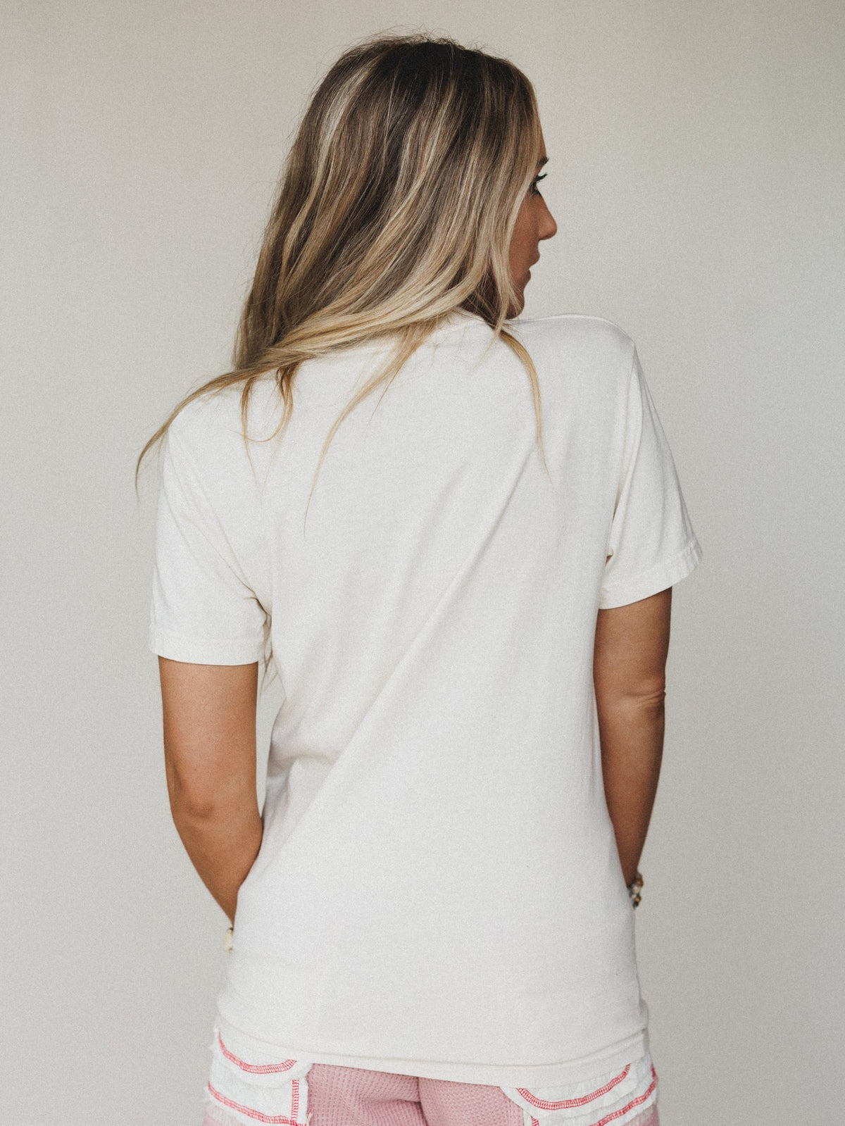 The Nest Happy Go Lucky Graphic Tee - Ivory