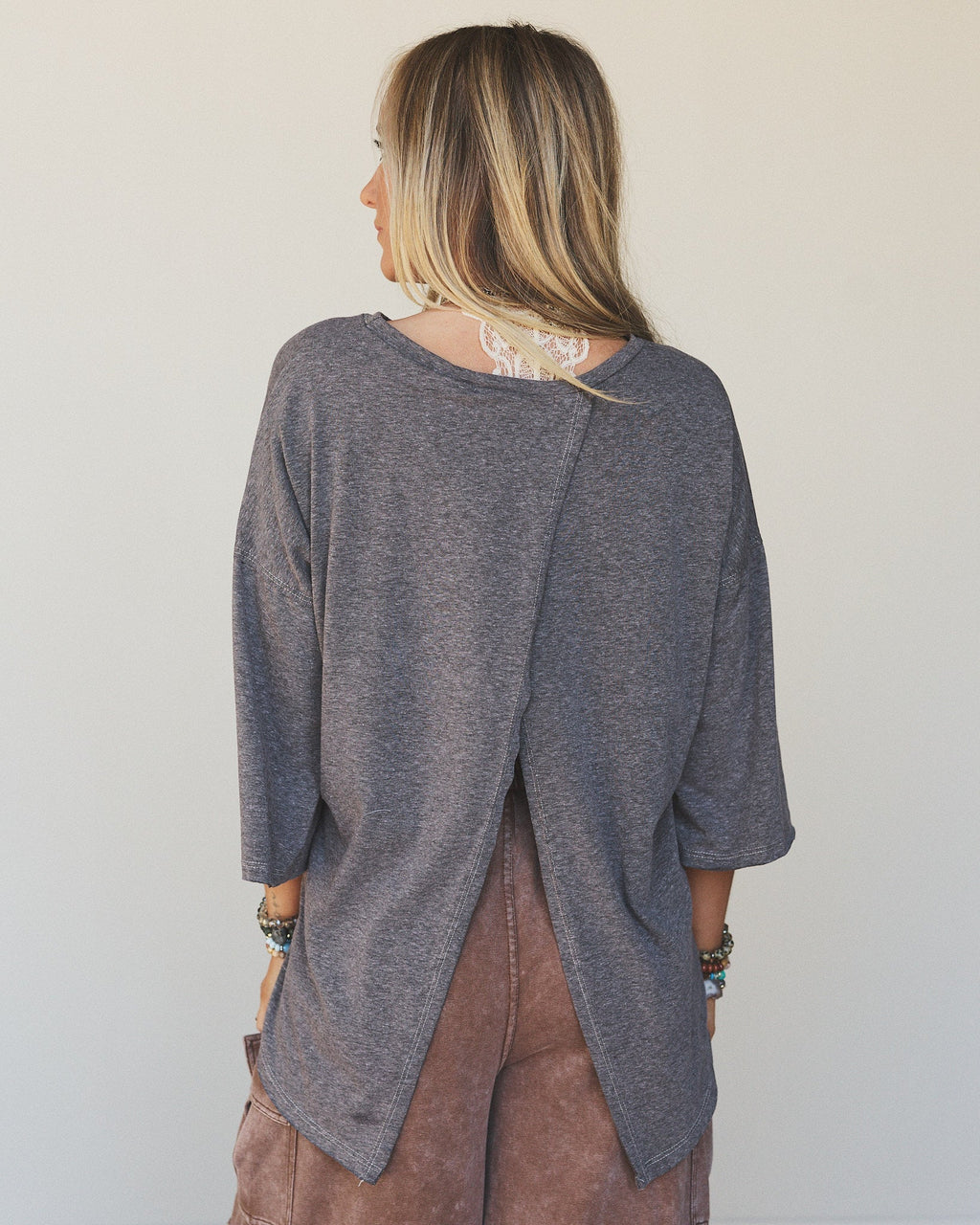 The Nest Callie Split Back Top - Black