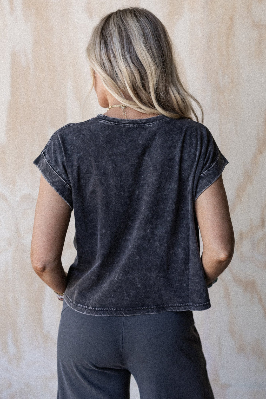 Basic Charm Short Sleeve Top - Black